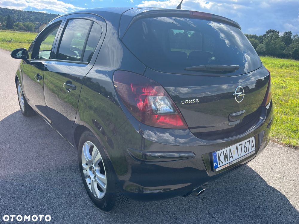 Opel Corsa 1.4 16V Essentia - 8