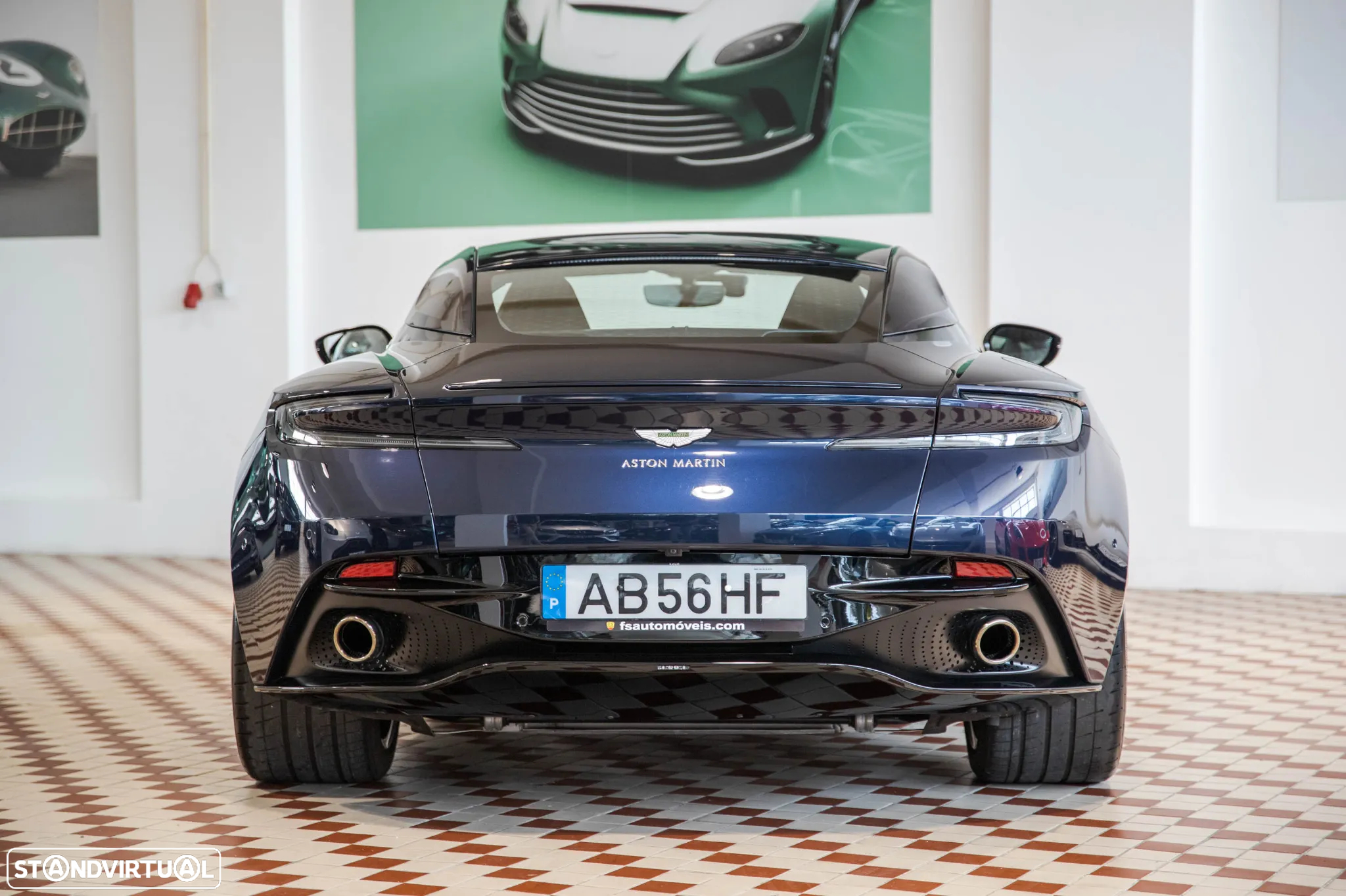 Aston Martin DB11 Coupé V8 Auto - 4