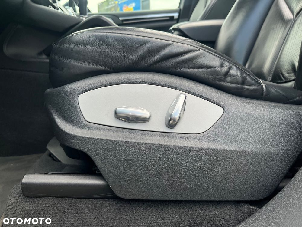 Porsche Cayenne Tiptronic S - 34
