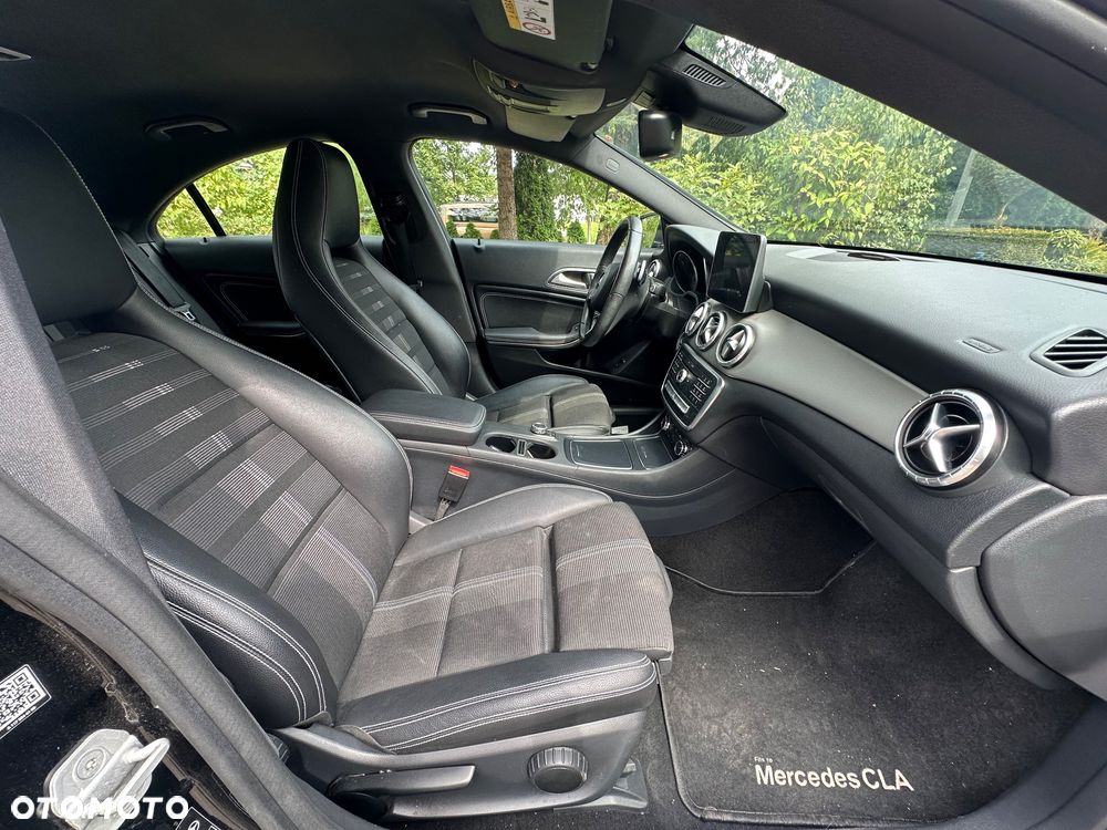 Mercedes-Benz CLA 200 7G-DCT Urban - 6