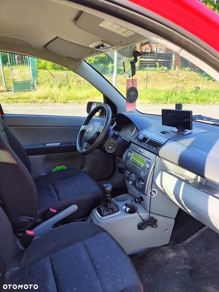 Mazda 2 - 6