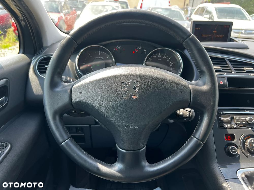 Peugeot 3008 1.6 HDi Premium - 17