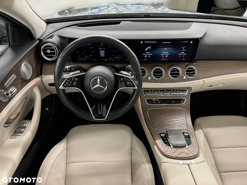 Mercedes-Benz Klasa E - 14