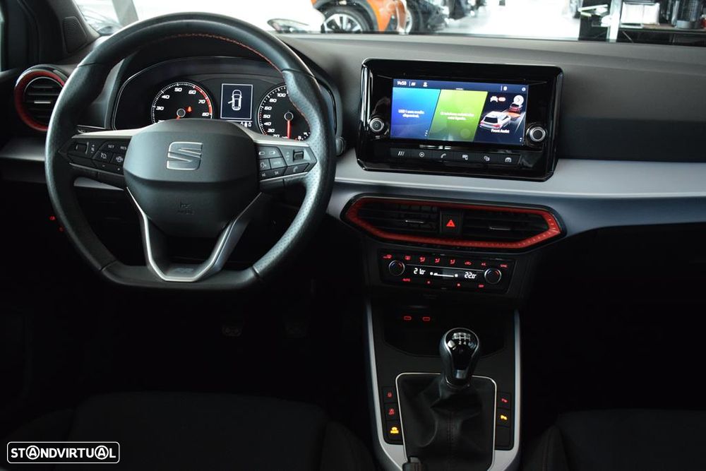 SEAT Arona 1.0 TSI FR - 32