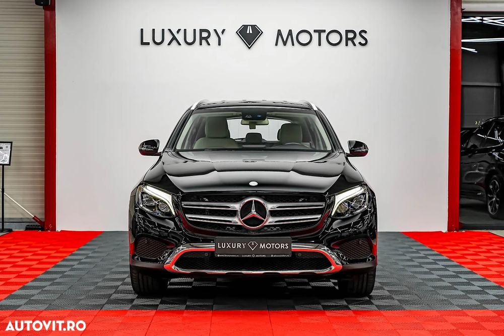 Mercedes-Benz GLC 250 4Matic 9G-TRONIC Exclusive - 3