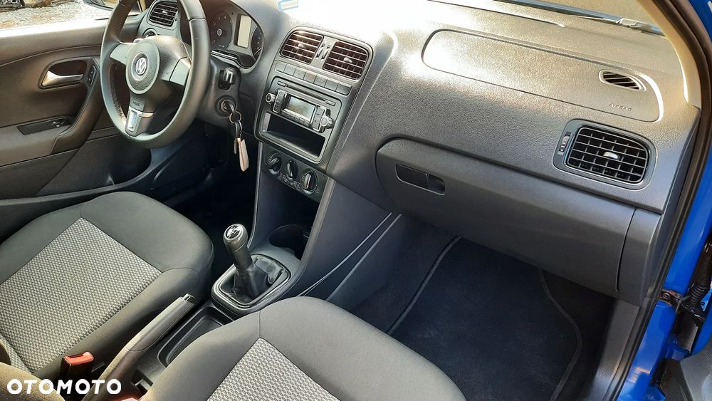 Volkswagen Polo - 13
