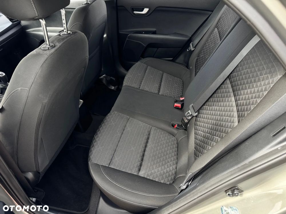 Kia Rio 1.0 T-GDI L - 10
