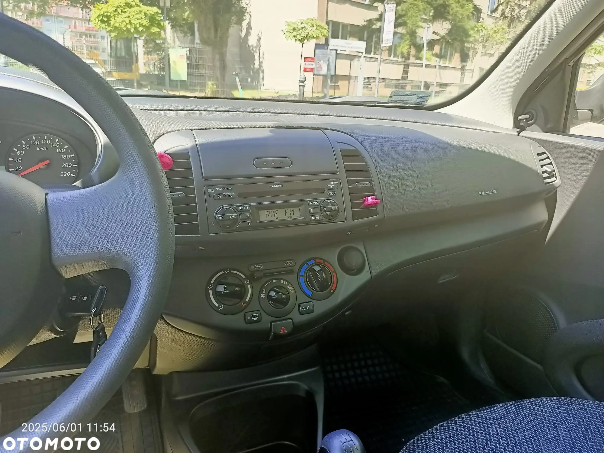 Nissan Micra 1.2 Visia - 3