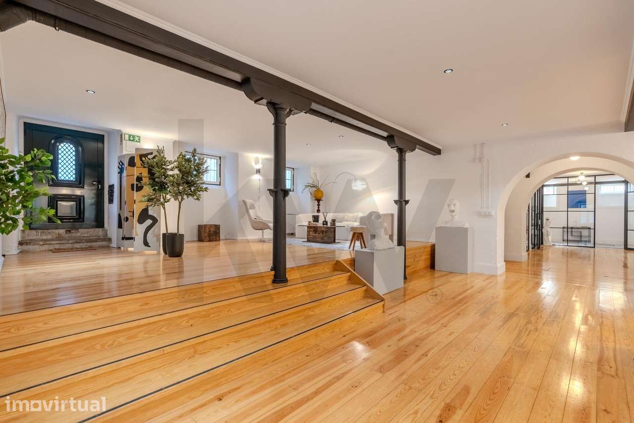 Work & Live em Grande Escala: Loft de 330m2 com Caráter Industrial em - Grande imagem: 4/28