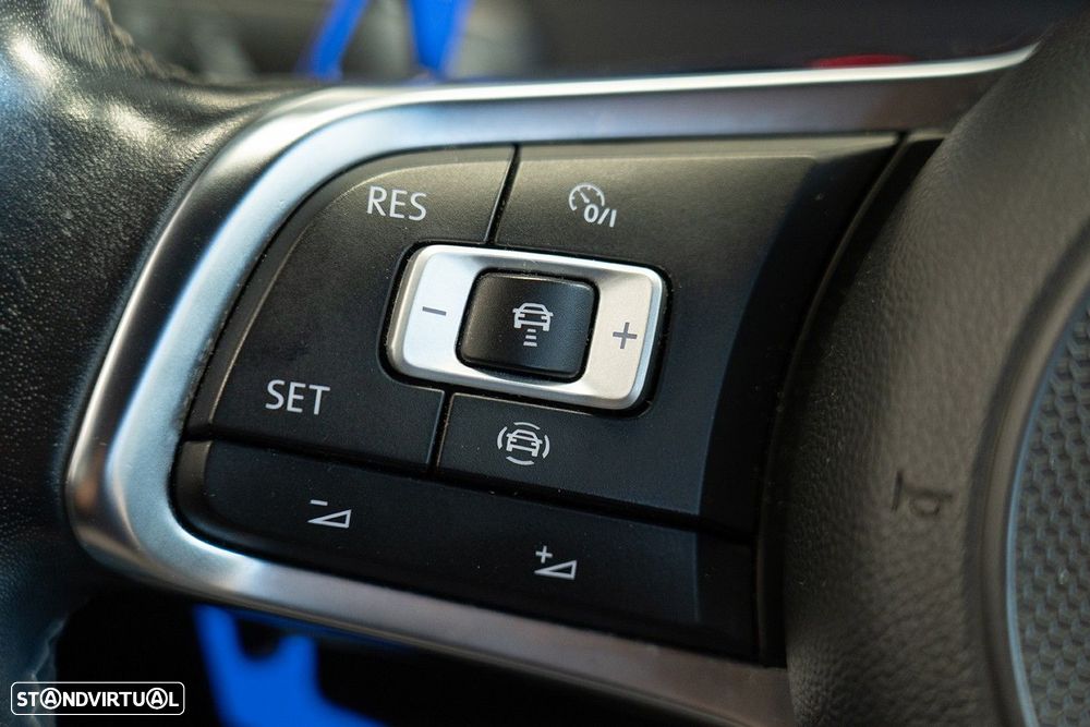 VW Golf 2.0 TDI GTD DSG - 22