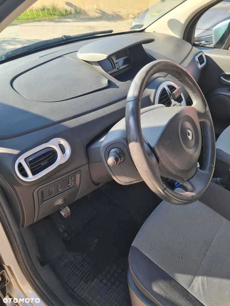 Renault Modus - 16