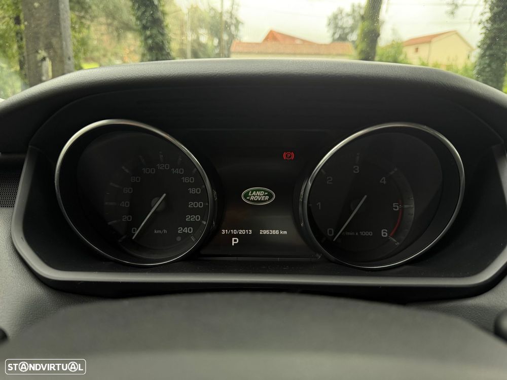 Land Rover Range Rover Sport - 32