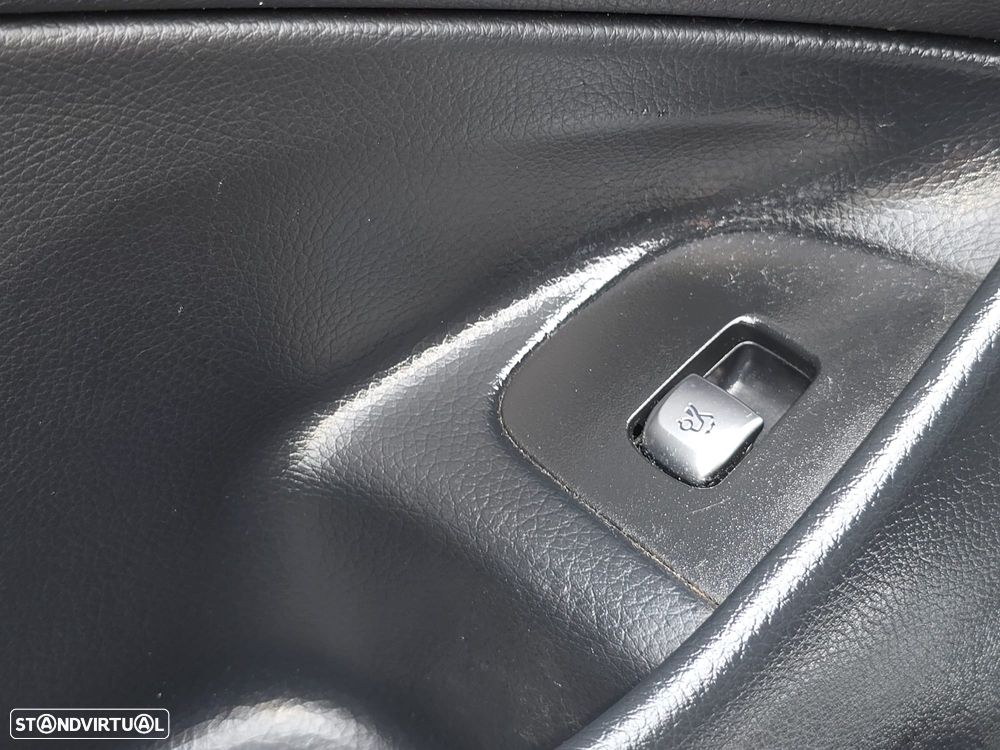 Mercedes-Benz E 220 d 9G-TRONIC Avantgarde - 20