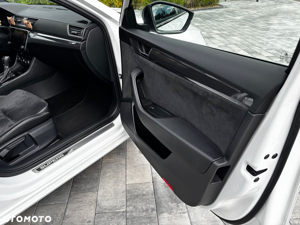 Skoda Superb 2.0 TDI 4x4 Sportline DSG - 28