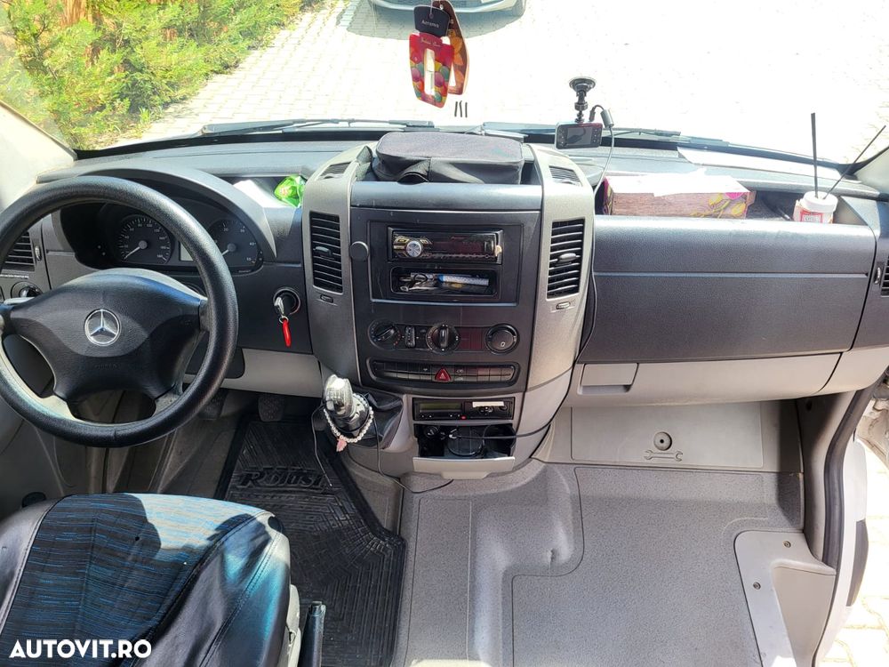 Mercedes-Benz Sprinter - 4