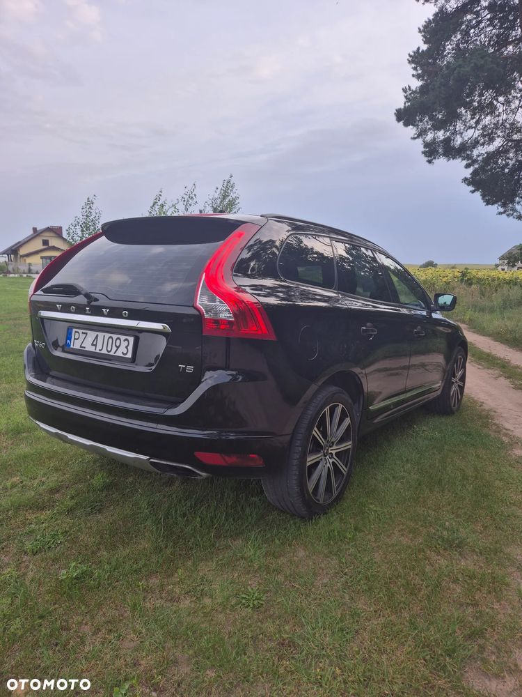 Volvo XC 60 T5 Drive-E Momentum - 11
