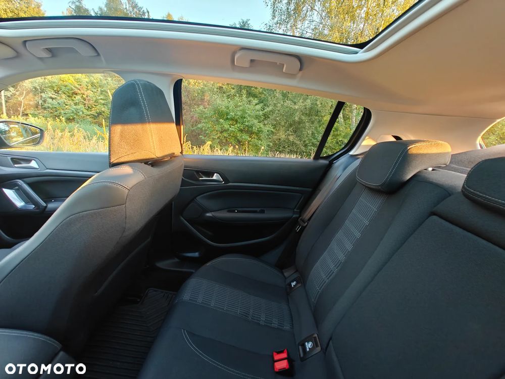 Peugeot 308 - 24