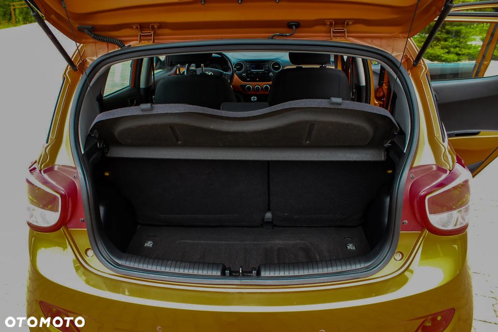 Hyundai i10 1.2 YES Gold - 38