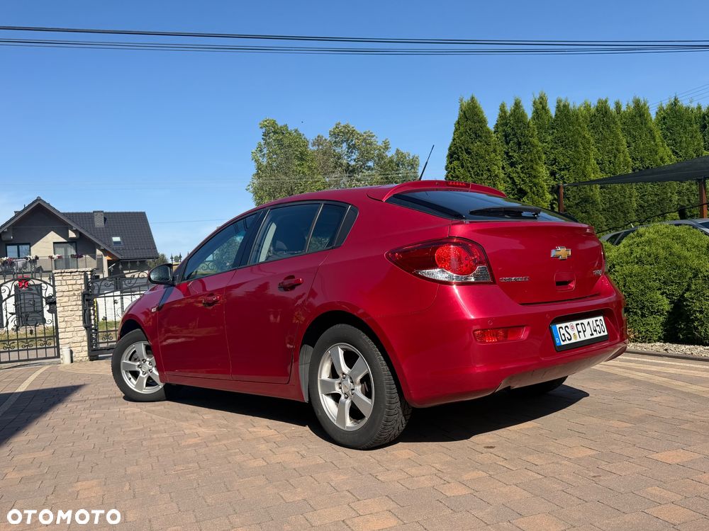 Chevrolet Cruze 1.6 LT+ - 5