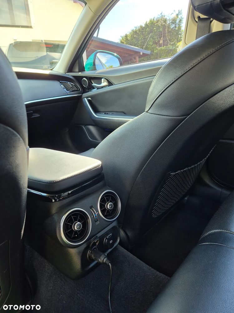 Kia Stinger 2.0 T-GDI XL - 17