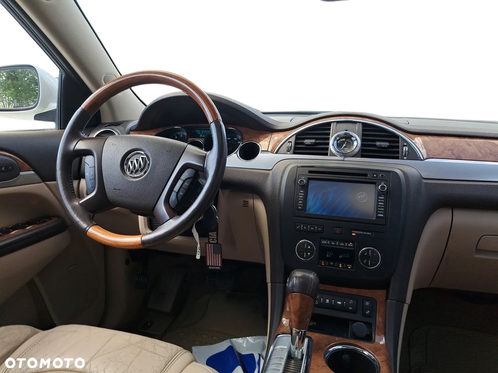 Buick Enclave - 12