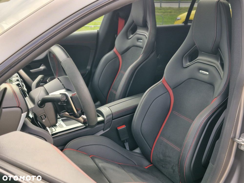 Mercedes-Benz CLA AMG 45 S 4-Matic+ 8G-DCT - 13