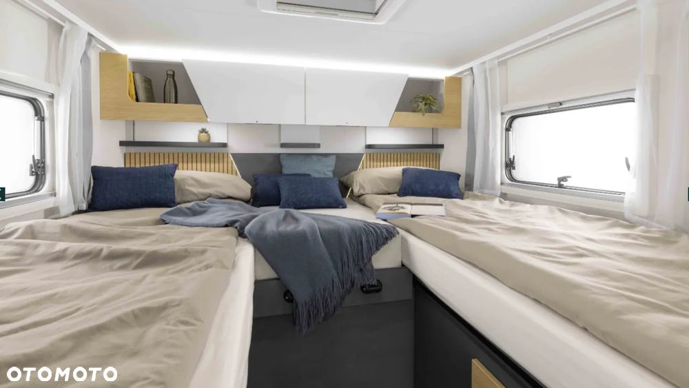 Renault Ahorn Camp TE740 - 4