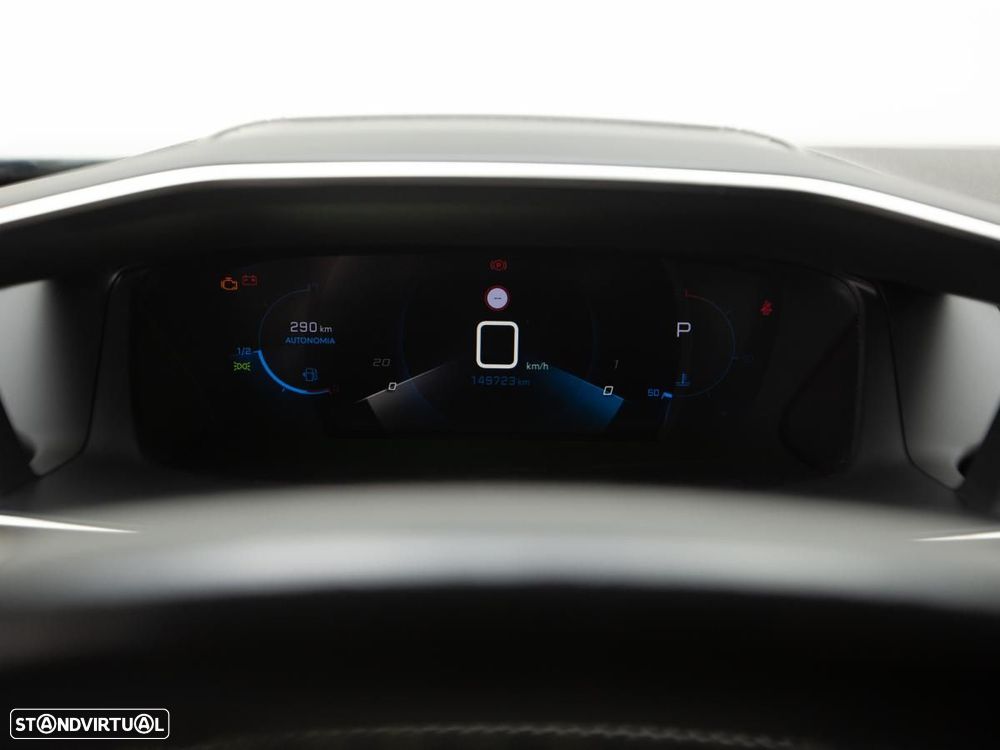 Peugeot 2008 1.5 BlueHDi GT EAT8 - 20