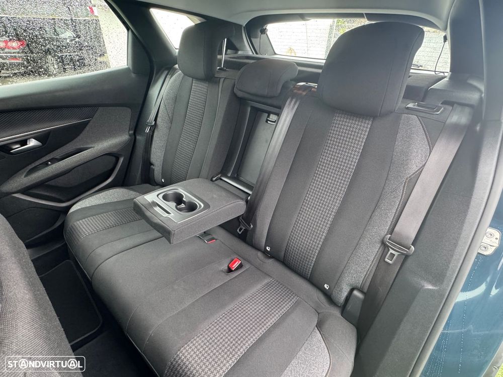 Peugeot 3008 1.5 BlueHDi Active Pack - 29