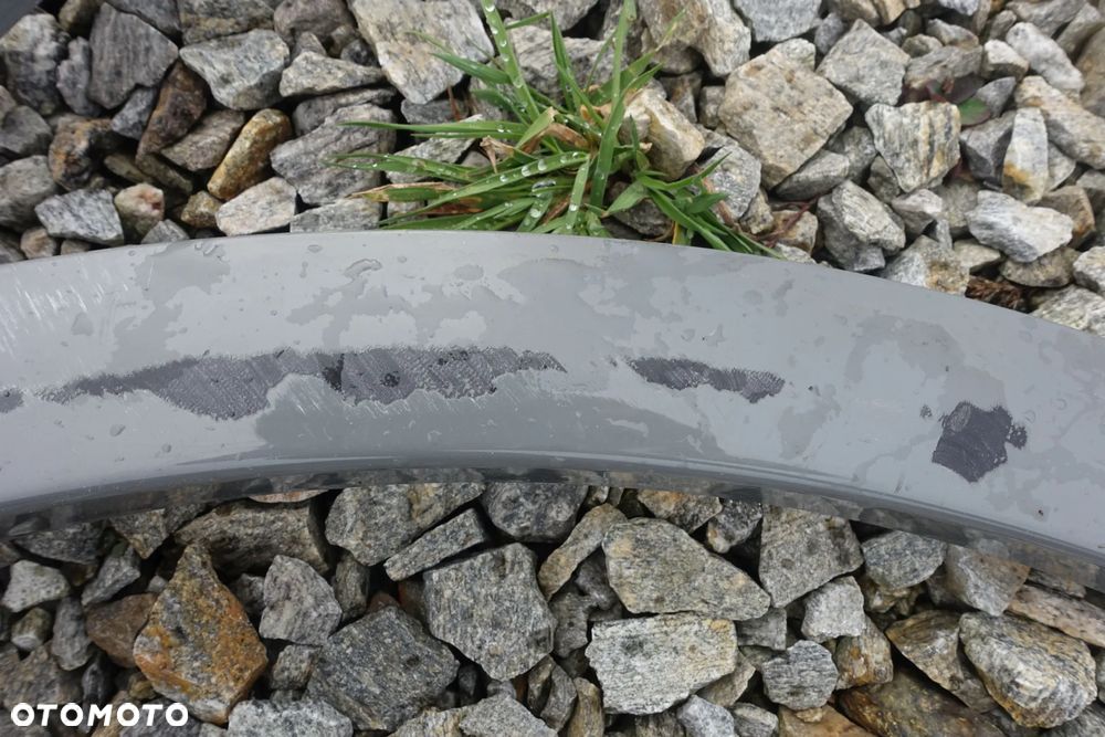 LISTWA BŁOTNIKA TYLNA AUDI Q5 SLINE 80A - 8