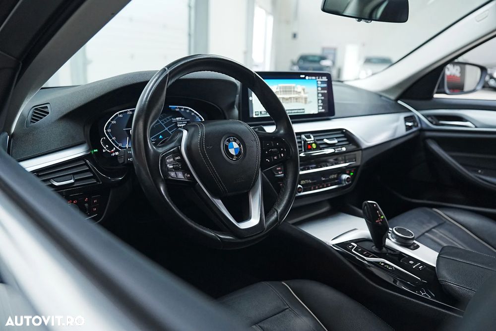 BMW Seria 5 530e xDrive AT PHEV - 11