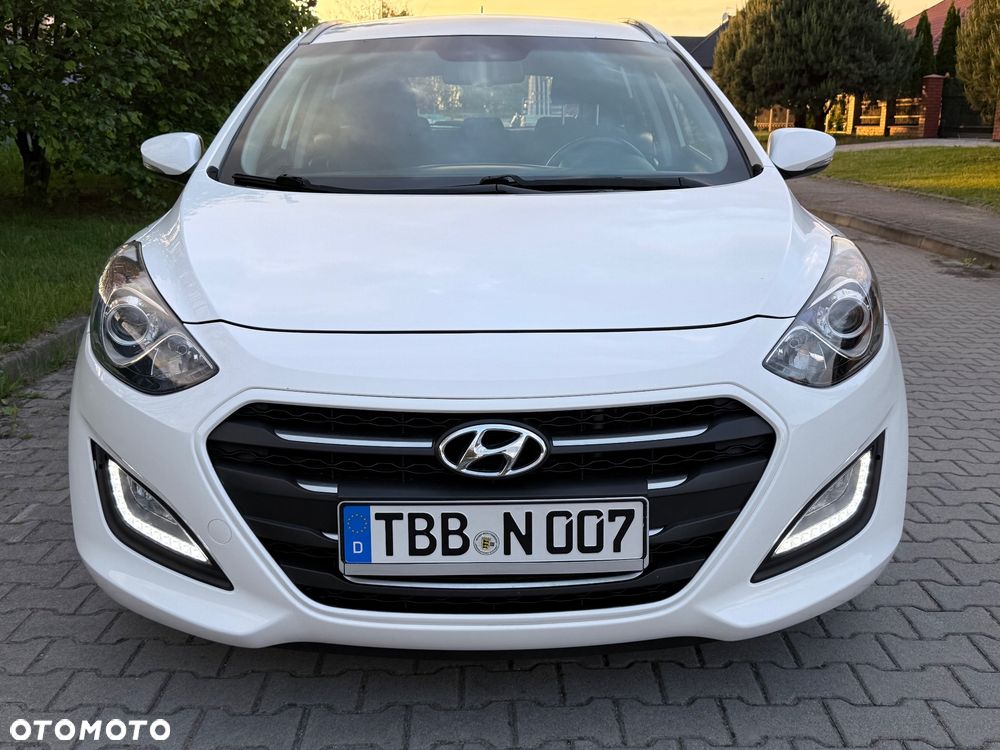 Hyundai i30 1.6 CRDi Premium - 9