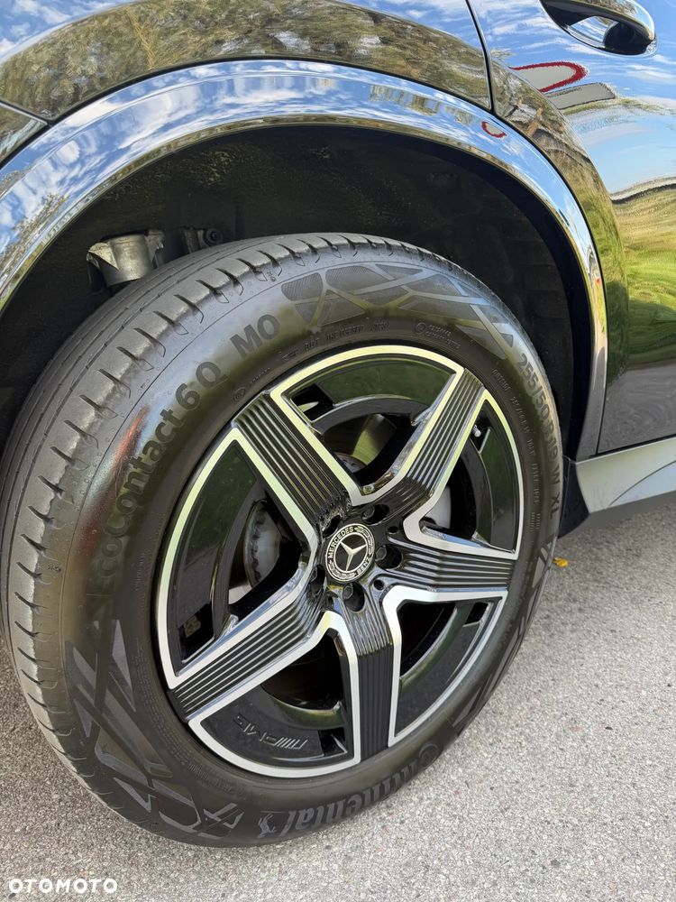 Mercedes-Benz GLC - 36
