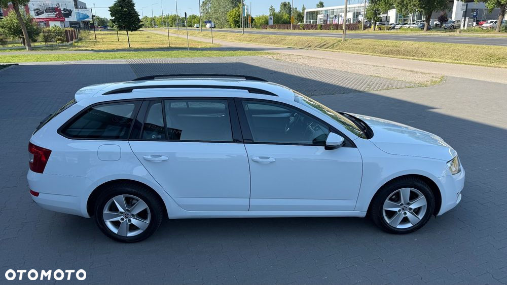 Skoda Octavia 1.6 TDI Ambition DSG - 12