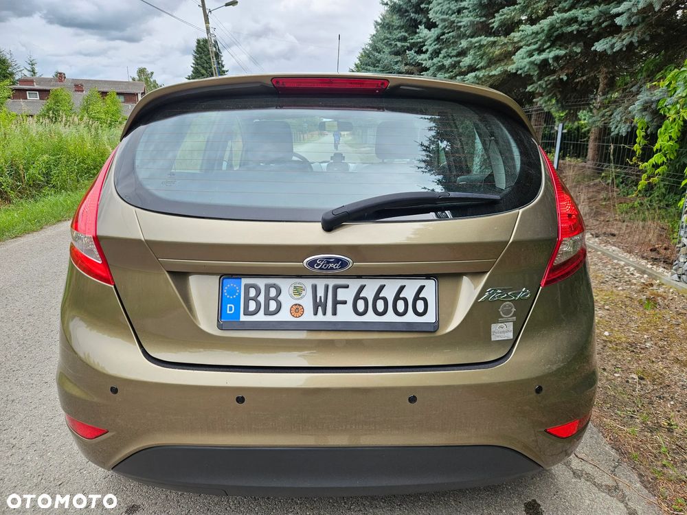Ford Fiesta 1.4 Champions Edition - 6
