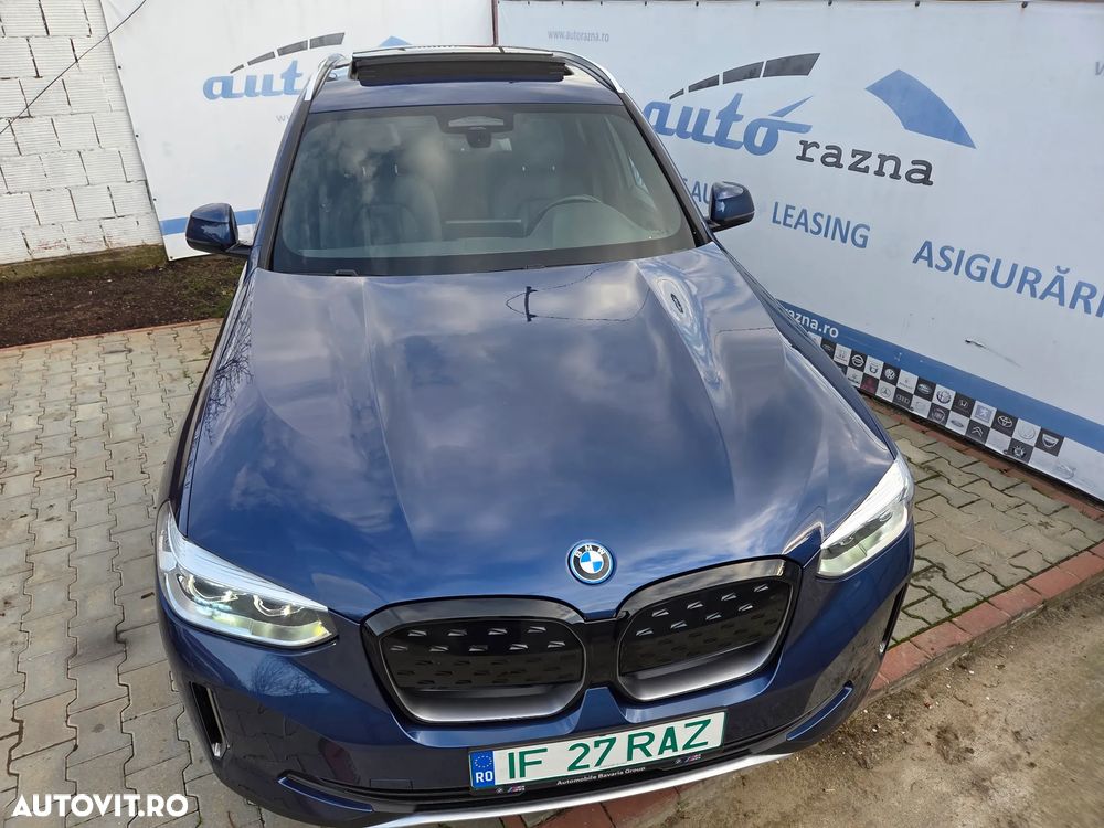BMW iX3 - 1