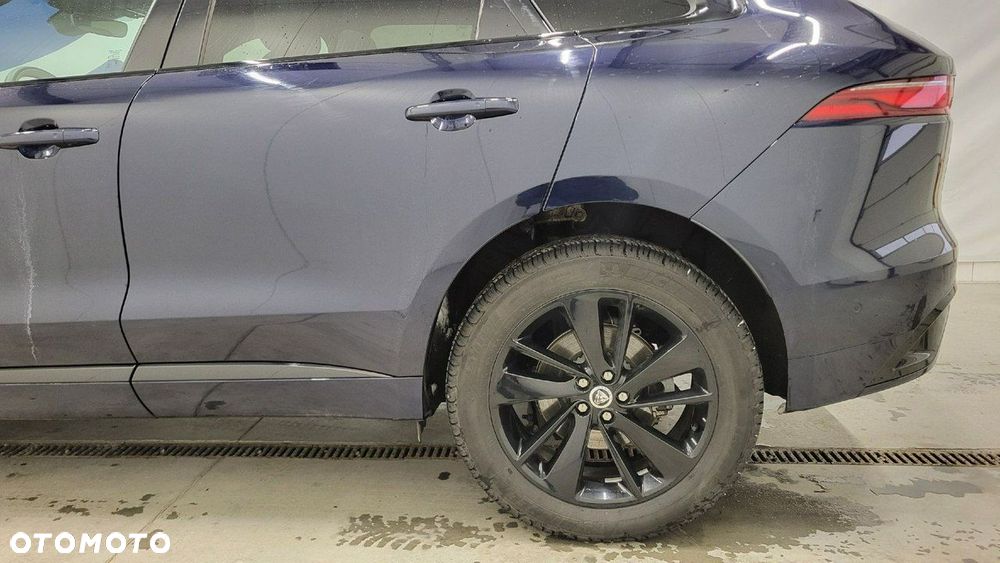 Jaguar F-Pace - 10