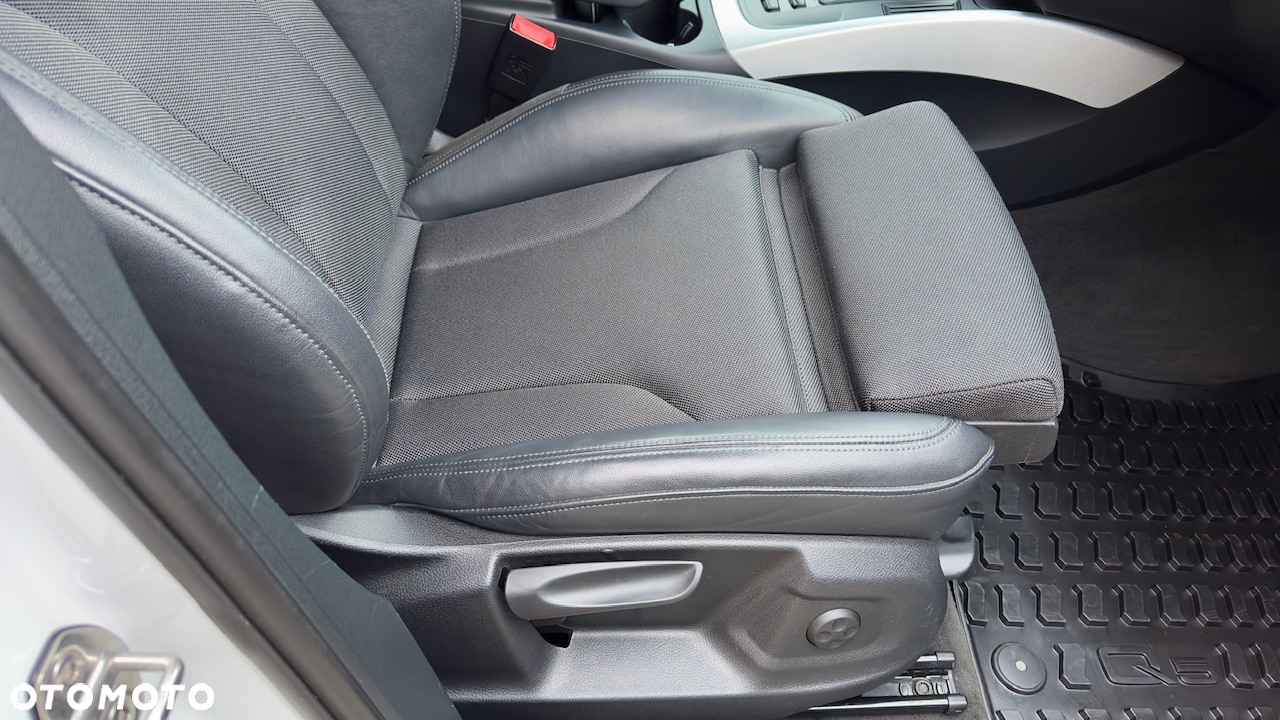 Audi Q5 2.0 TDI quattro S tronic sport - 33