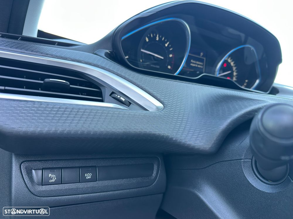Peugeot 2008 BlueHDi FAP 120 STOP & START EAT6 Allure - 15