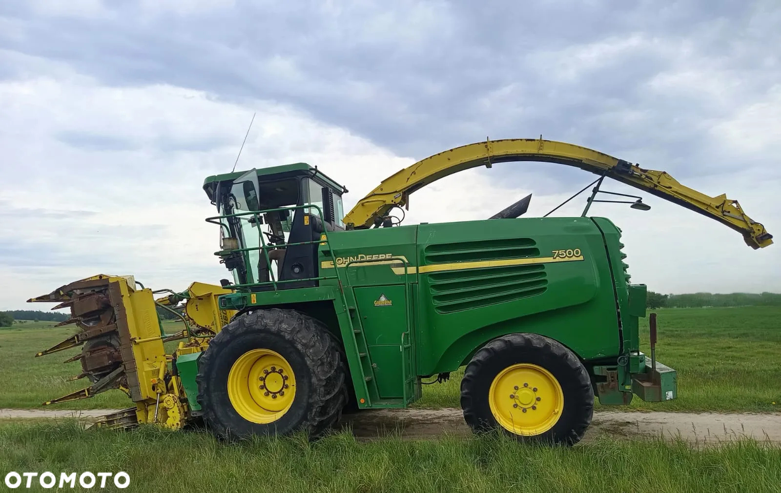 John Deere 7600 - 5