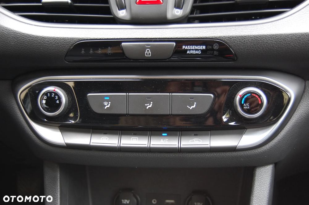 Hyundai i30 1.4 Trend - 37