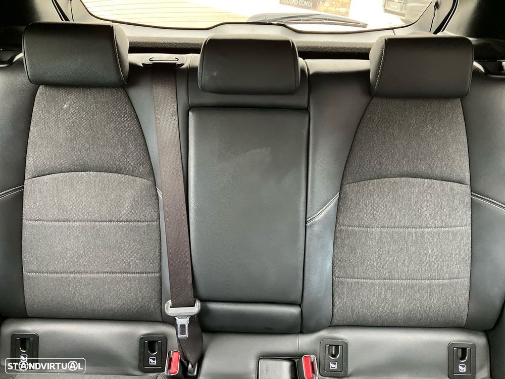 Toyota Corolla 1.8 Hybrid Comfort Plus - 21