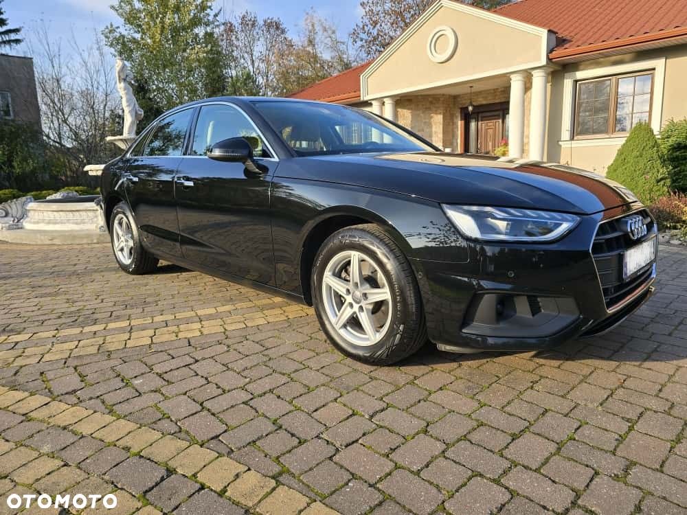 Audi A4 Limousine - 3