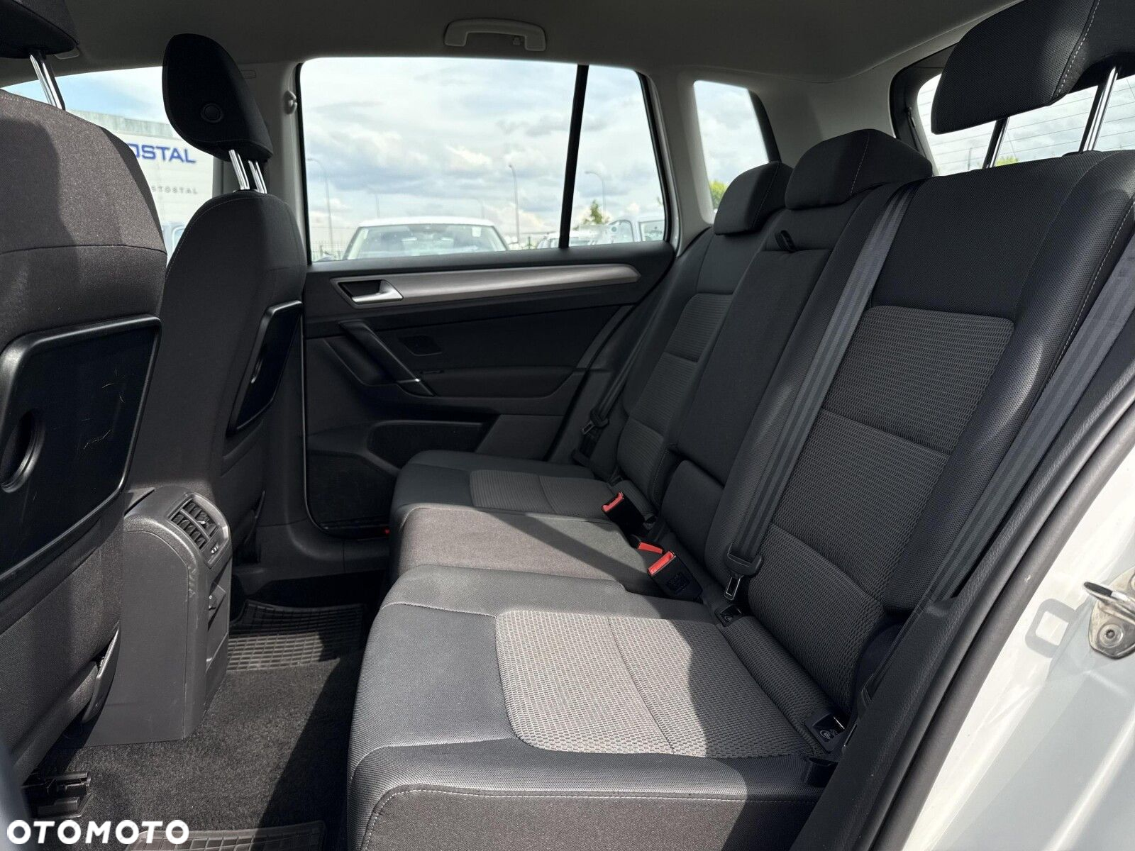 Volkswagen Golf Sportsvan VII SV 1.2 TSI BMT Comfortline - 10