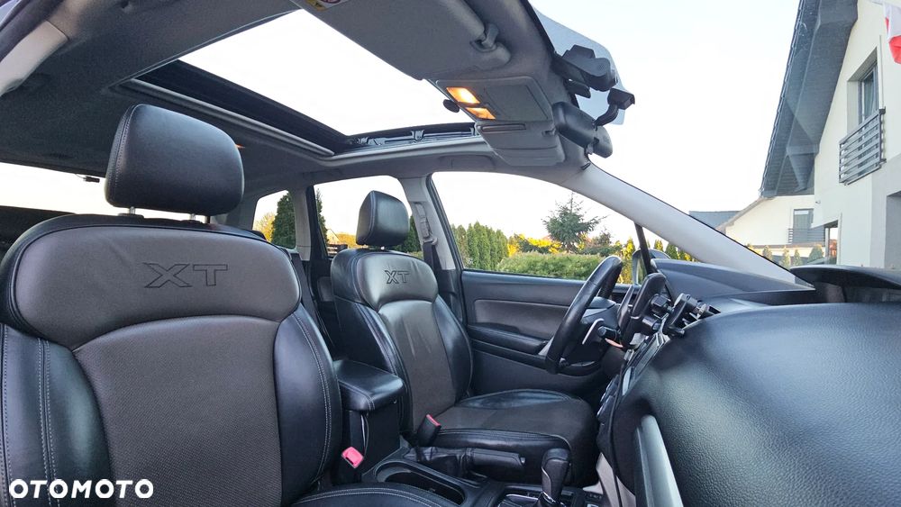 Subaru Forester 2.0XT Platinum Lineartronic - 23
