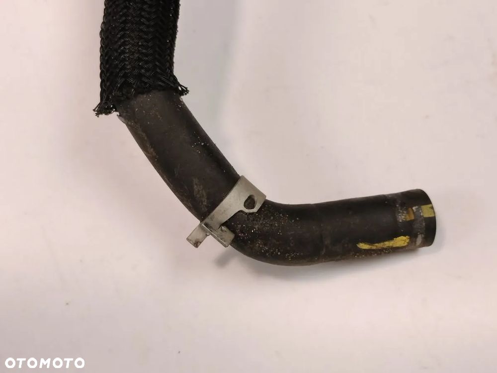 TOYOTA YARIS 1.5h 19-24r Trójnik Rurka Wody - 3