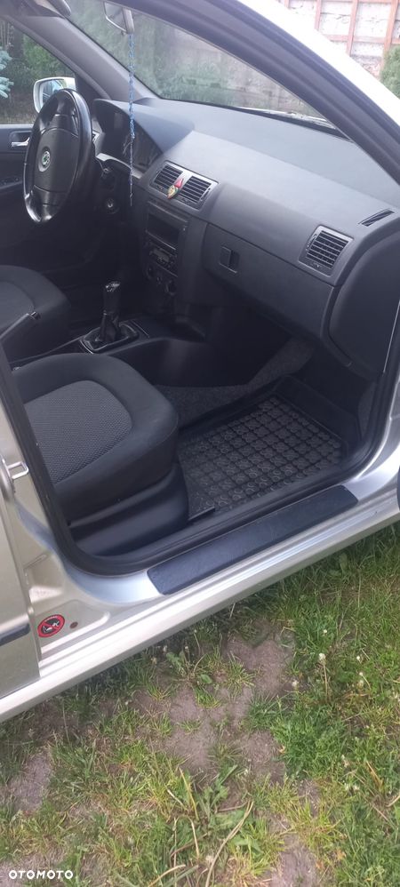 Skoda Fabia - 4