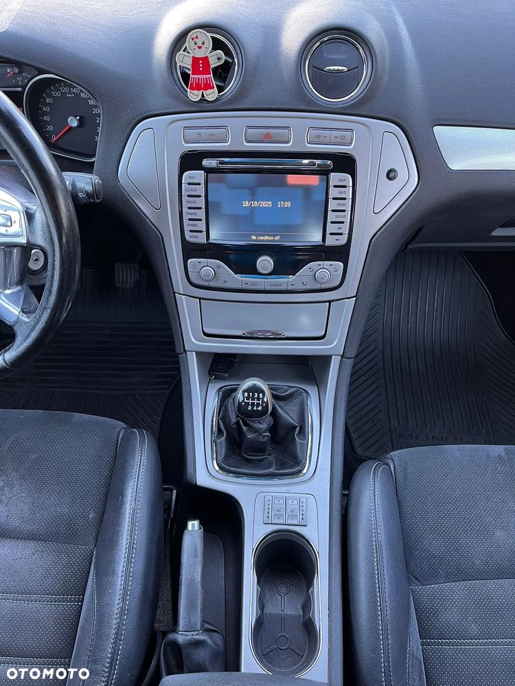 Ford Mondeo - 7