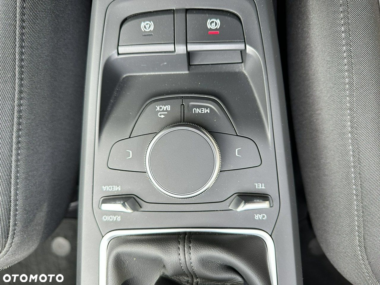 Audi Q2 30 TFSI Advanced - 25