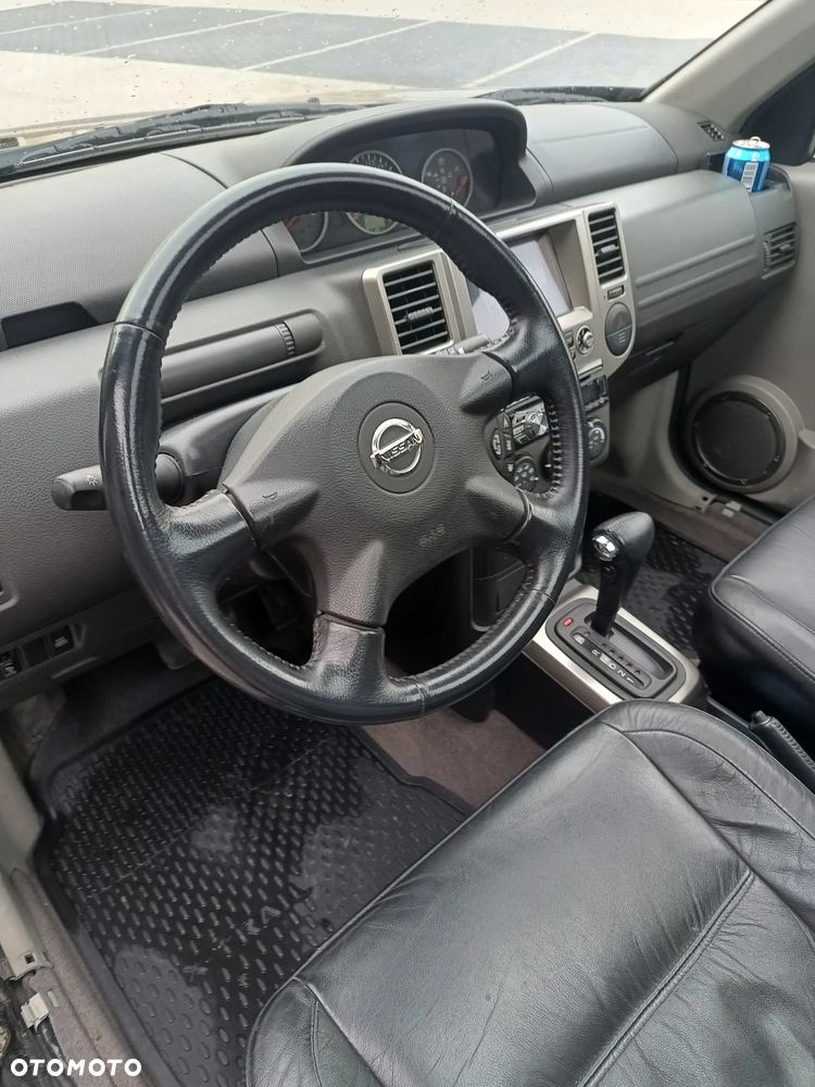 Nissan X-Trail ver-2-5-4x4-columbia - 36